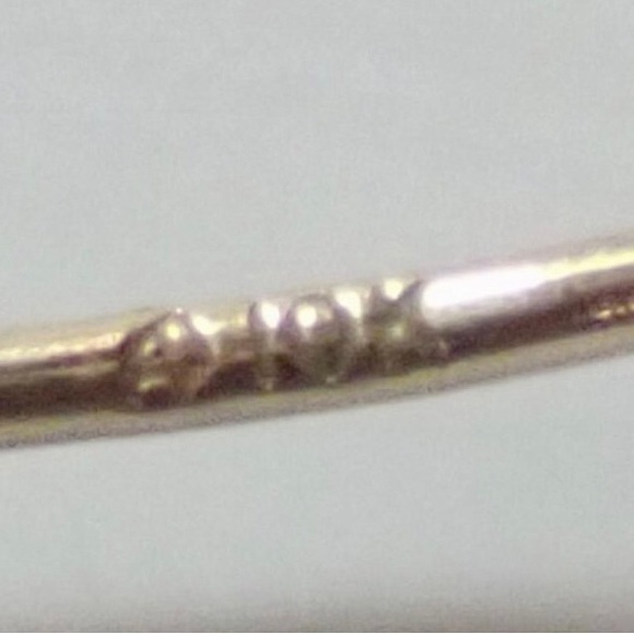 Lovely 10K Yellow Gold Hollow Hoop 1 5/8'' Diameter Earrings - Picture 4 of 4